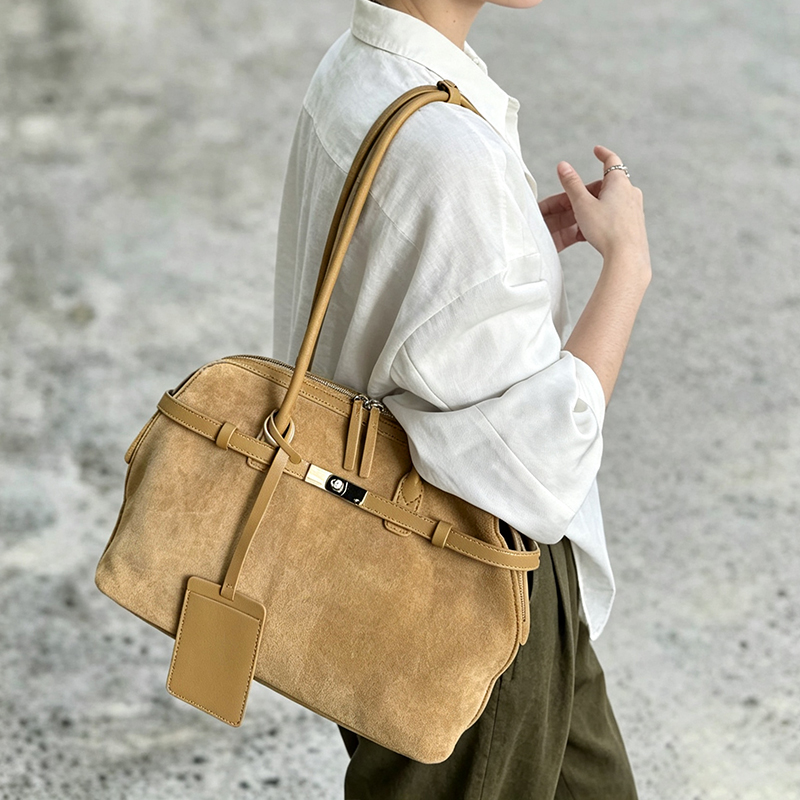 Nieuwe dames schoudertas van e - Half Moon Bag Suede recensie en prijs
