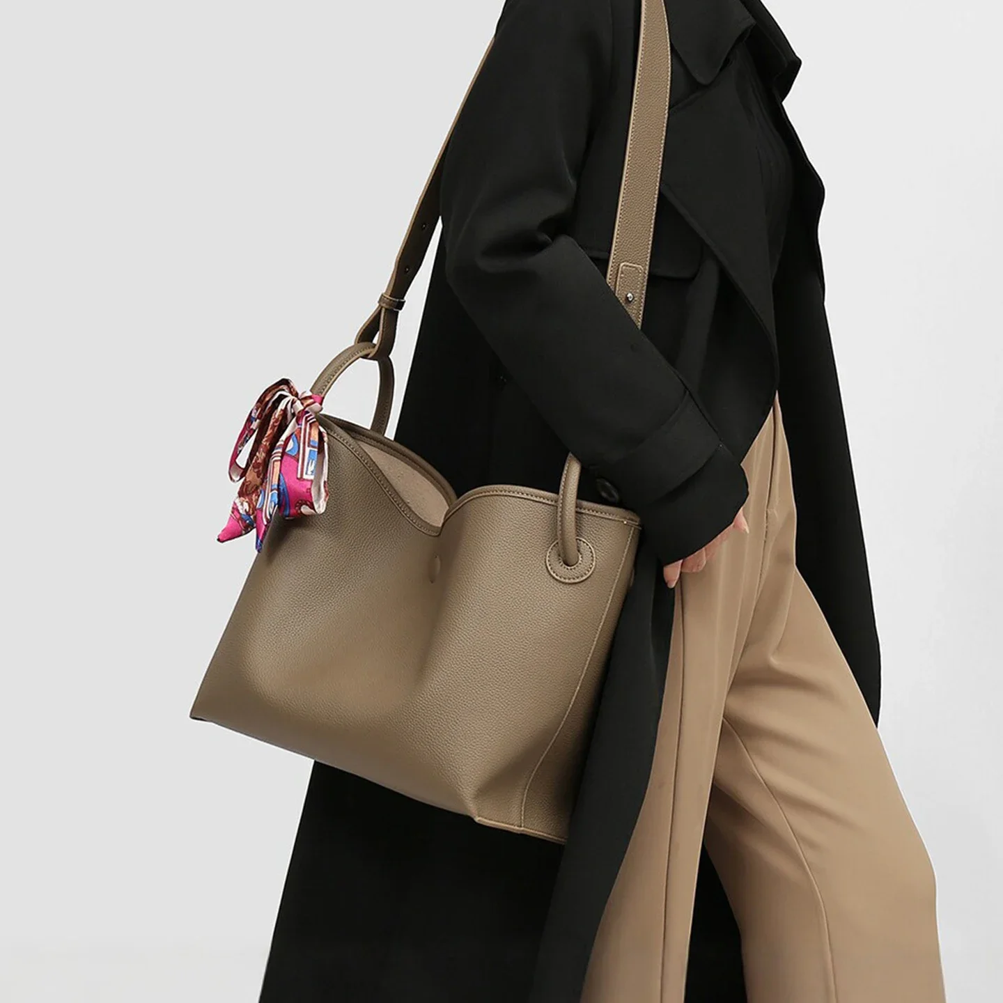 Luxe dames handtas van PU leer - Luxury Bags & Leather Repair Of Atlanta recensie en prijs