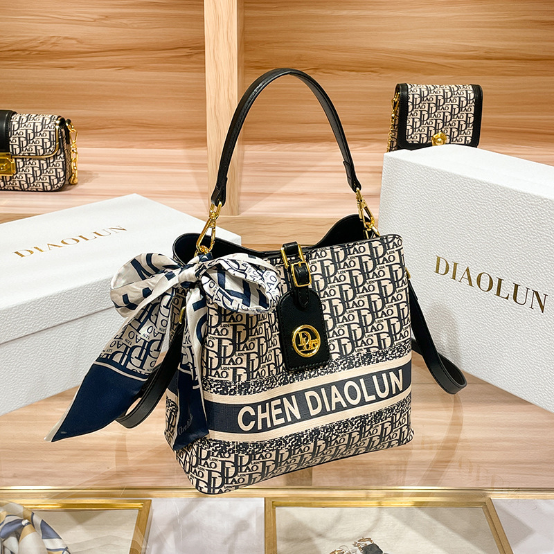 Populaire klassieke dameshandt - Luxury Bags Sale recensie en prijs